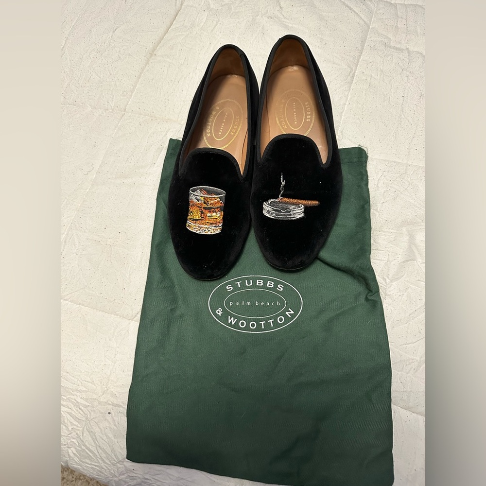 STUBBS AND WOOTTON MENS VELVET DRESS SLIPPER - USED